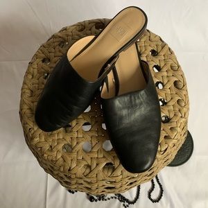 Gap Flat Mules Size 8